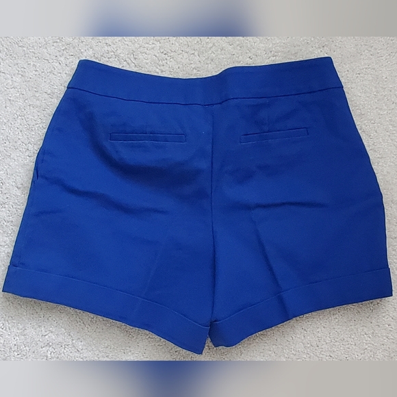 Apt 9 Essentials Trouser Dress Shorts - Blue size 6 - Picture 2 of 3